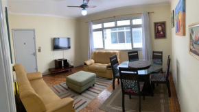 Apartamento a 4 Minutos a pé da Praia da Pitangueias, Guarujá